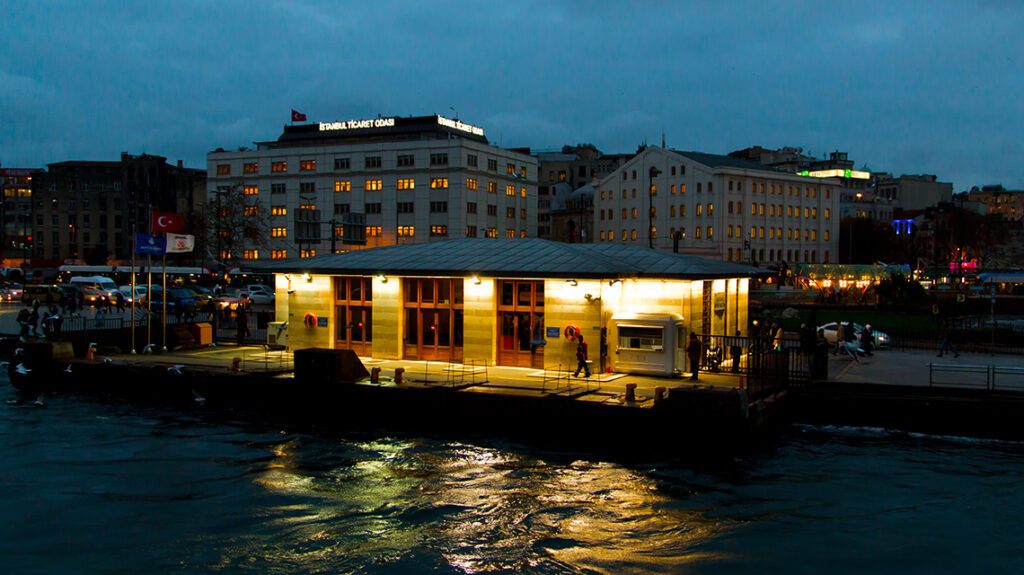 Eminönü İskelesi